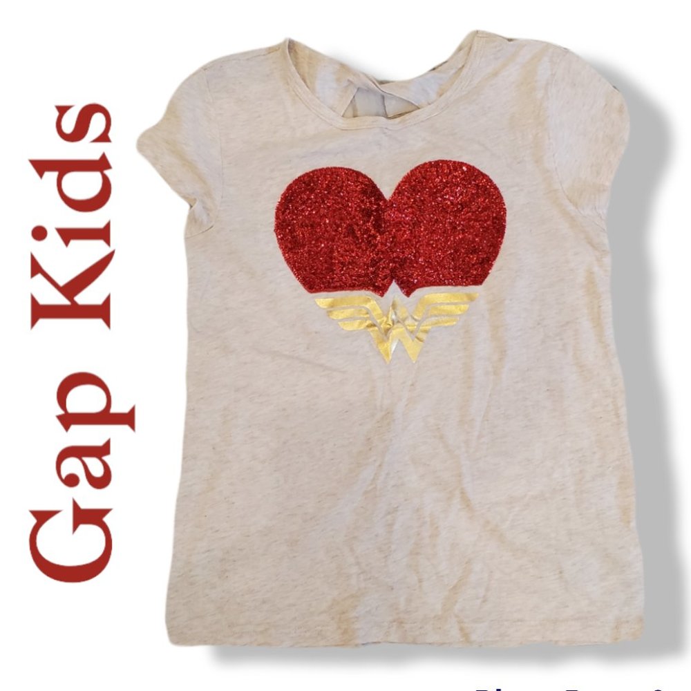 Gap Kids Wonder Woman Heart Sequin Girls Shirt